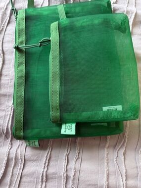 Baboon to the moon green mesh travel pouches